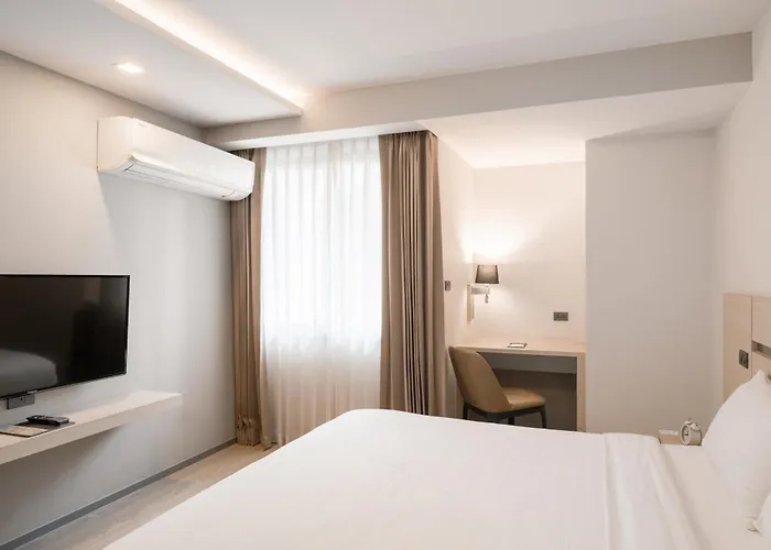 Hotel Samyan Serene