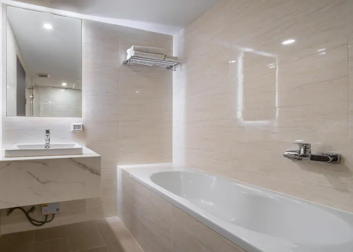 Samyan Serene 3*